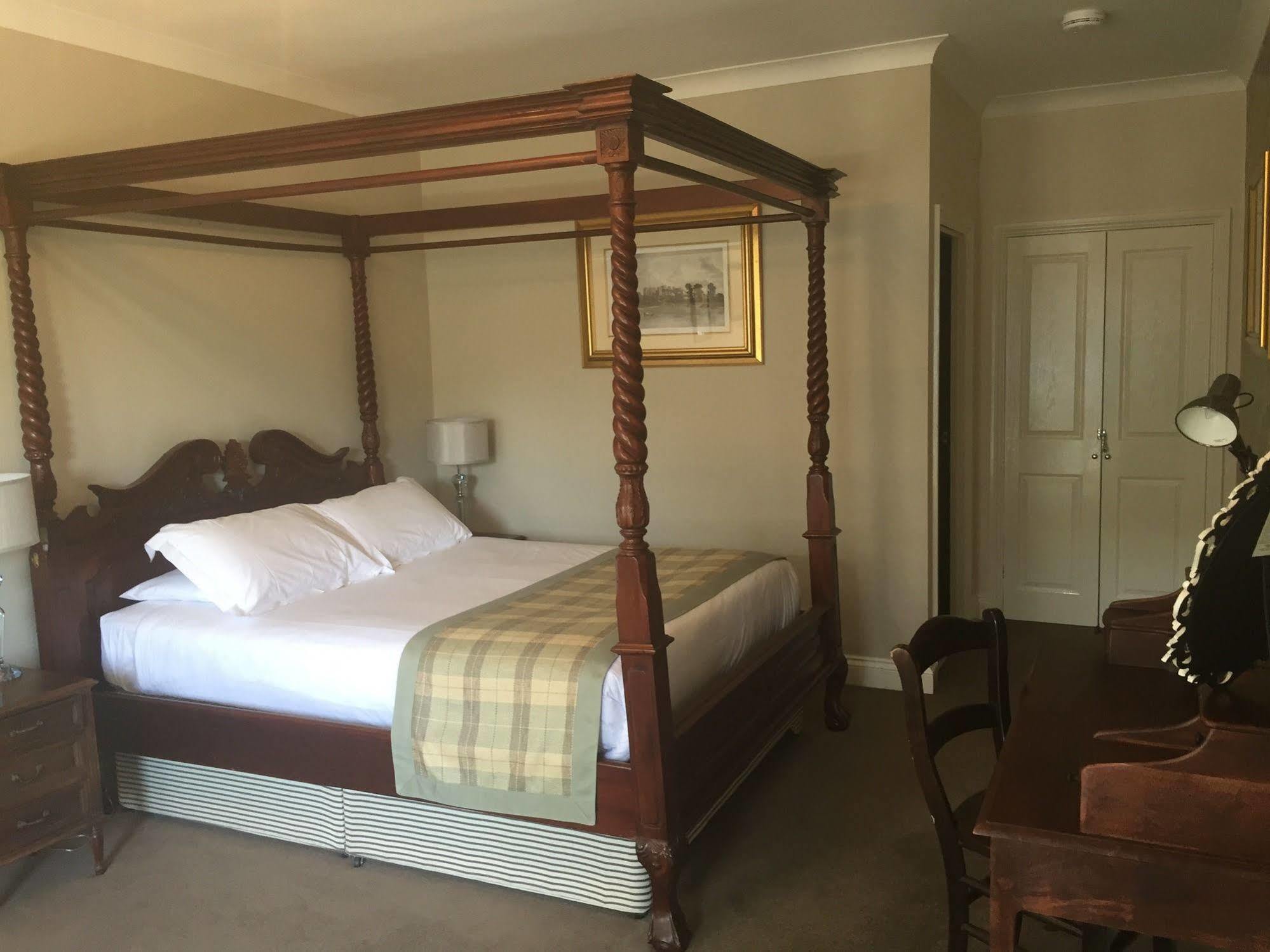 Hever Hotel Edenbridge Exterior photo